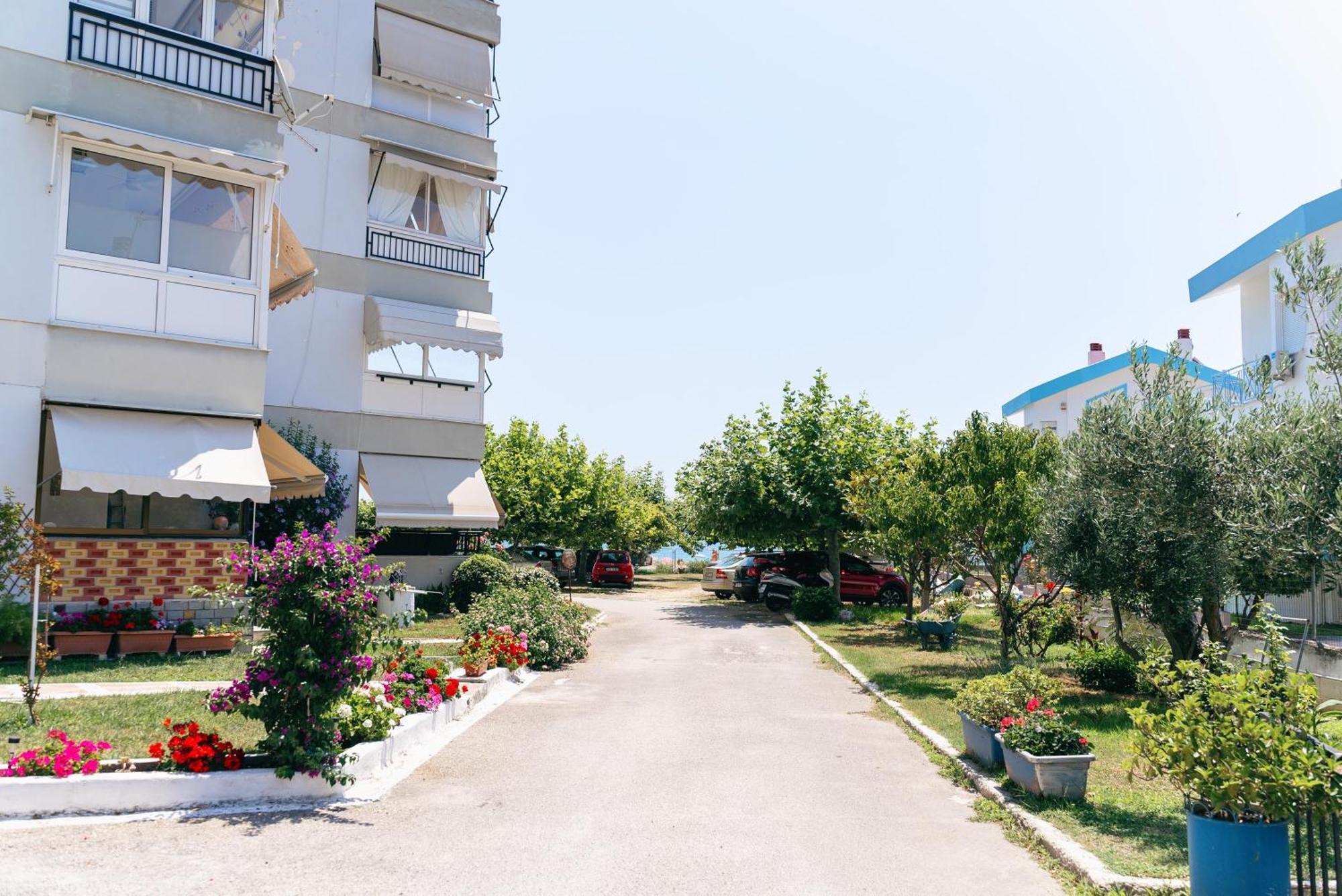 Aqua Heaven Apartment Nea Iraklitsa Екстериор снимка